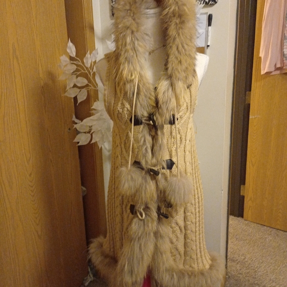 Linda Richards Luxury Fur Trim Hoodie Vest Size L - Picture 2 of 4